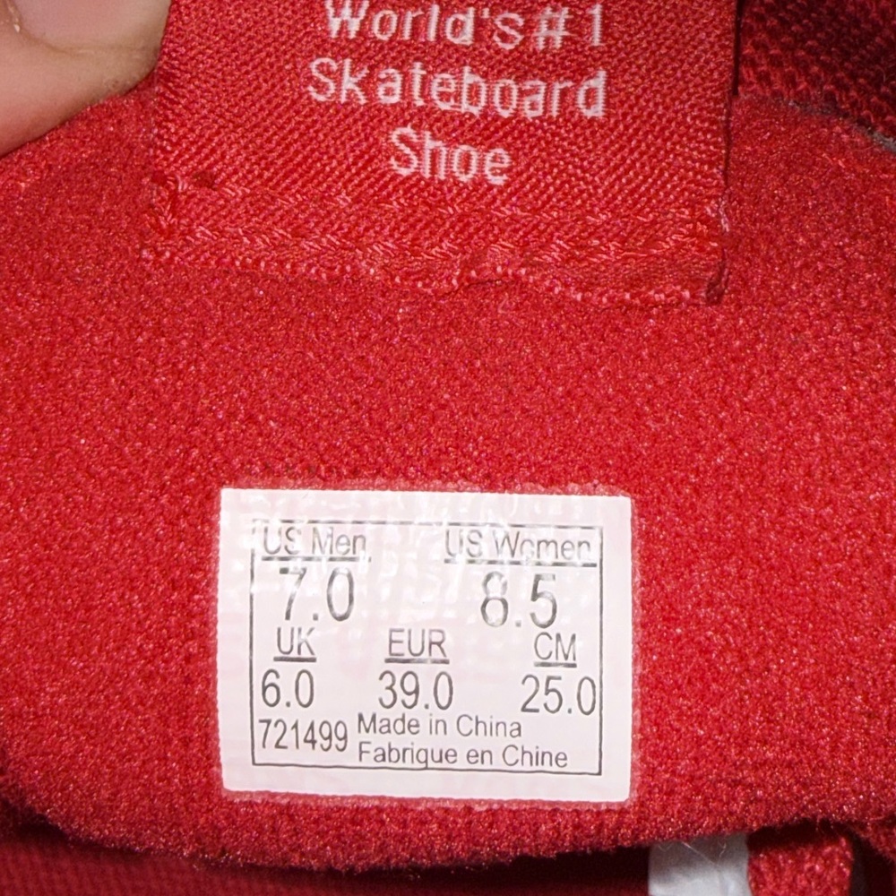 Vans Sk8-Hi red canvas woman’s size 8.5 - Picture 3 of 5